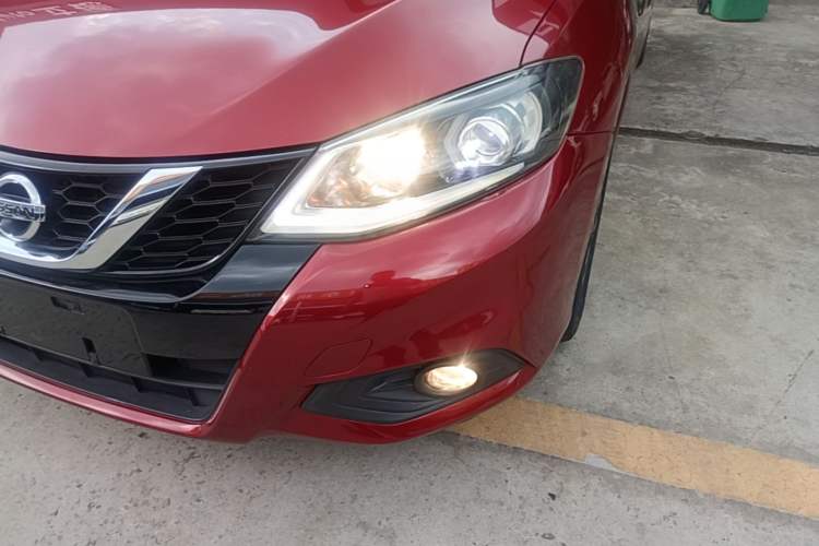 Used Nissan Tiida 2016 1.6L CVT ZhiZun Edition Left Front Headlight