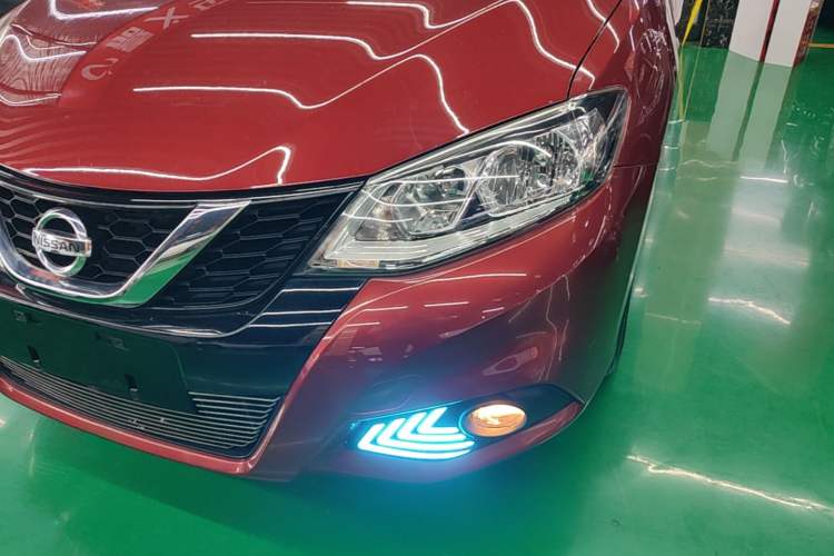 Used Nissan Tiida 2016 1.6L CVT Cool Dynamic Edition Left Front Headlight