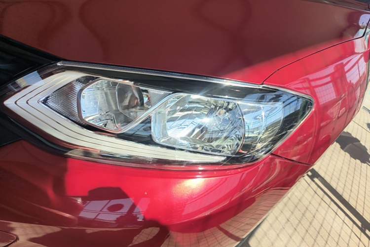 Used Nissan Tiida 2016 1.6L CVT Cool Dynamic Edition Left Front Headlight