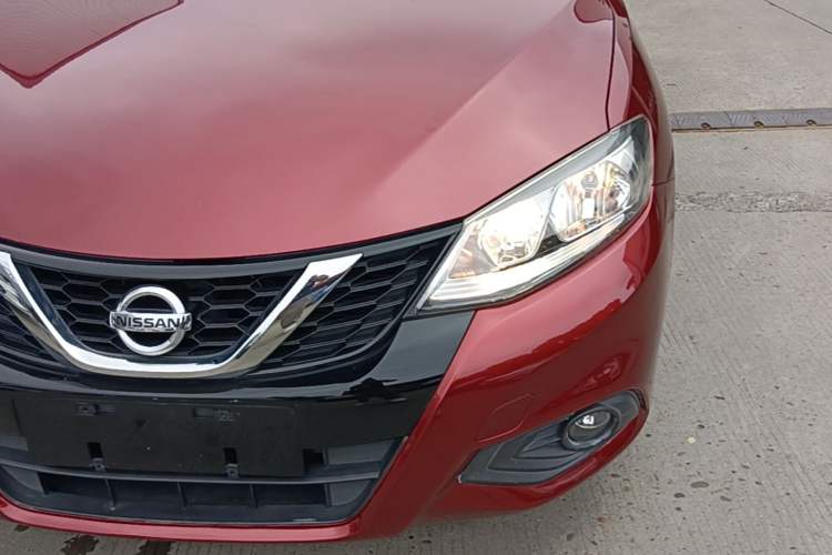 Used Nissan Tiida 2016 1.6L CVT Joyride Edition Left Front Headlight