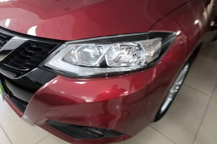 Used Nissan Tiida 2016 1.6L CVT Cool Dynamic Edition Left Front Headlight