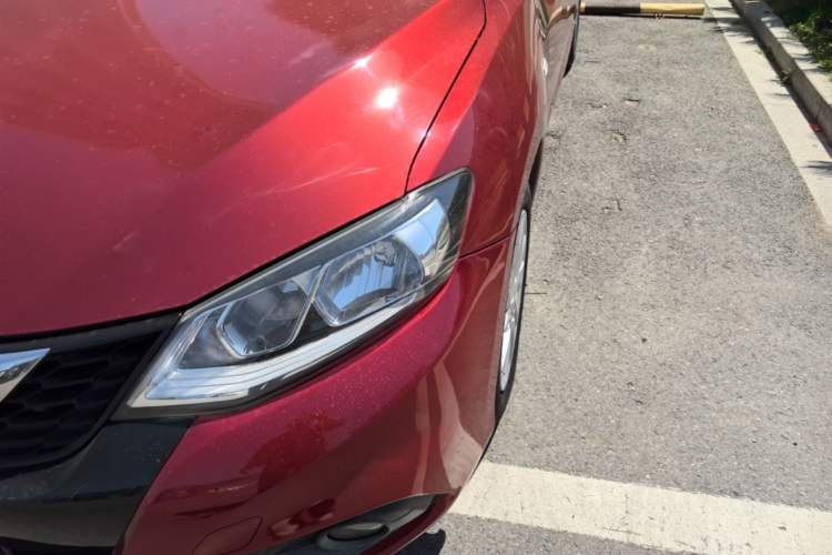 Used Nissan Tiida 2016 1.6L CVT Cool Dynamic Edition Left Front Headlight