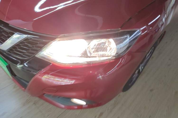 Used Nissan Tiida 2016 1.6L CVT Smart Drive Edition Left Front Headlight