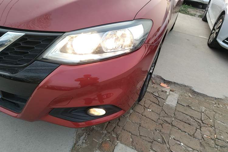 Used Nissan Tiida 2016 1.6L CVT Smart Drive Edition Left Front Headlight