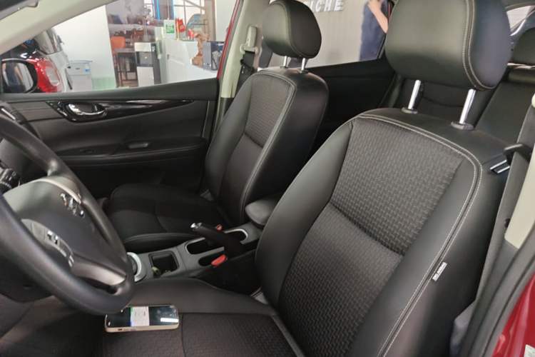 Used Nissan Tiida 2016 1.6L CVT Smart Drive Edition Left Front Seat