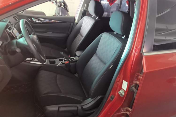 Used Nissan Tiida 2016 1.6L CVT Cool Dynamic Edition Left Front Seat