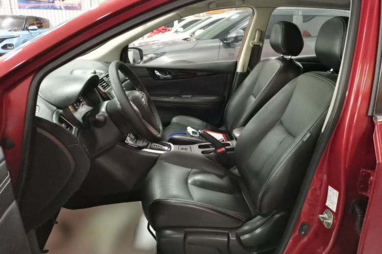 Used Nissan Tiida 2016 1.6L CVT ZhiZun Edition Left Front Seat