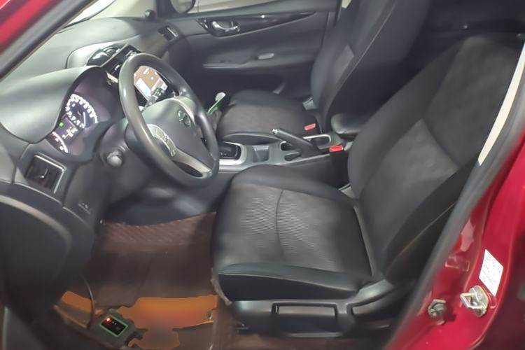 Used Nissan Tiida 2016 1.6L CVT Cool Dynamic Edition Left Front Seat