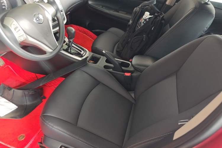 Used Nissan Tiida 2016 1.6L CVT Cool Dynamic Edition Left Front Seat