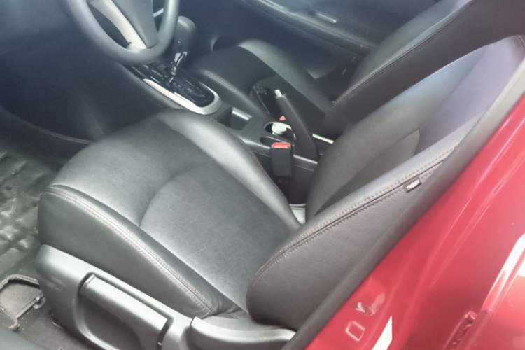 Used Nissan Tiida 2016 1.6L CVT Cool Dynamic Edition Left Front Seat