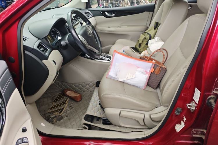 Used Nissan Tiida 2016 1.6L CVT ZhiZun Edition Left Front Seat