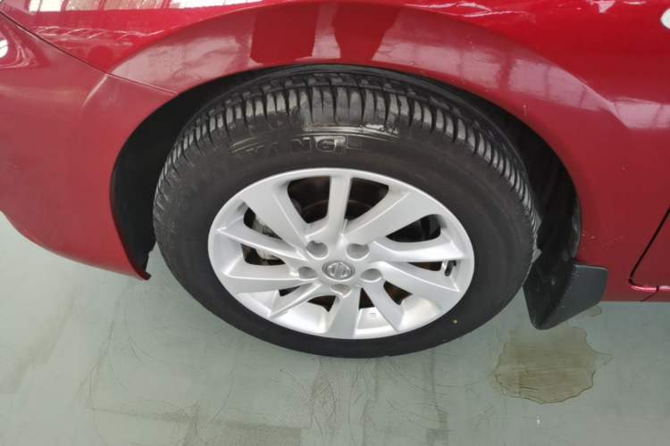 Used Nissan Tiida 2016 1.6L CVT Cool Dynamic Edition Left Front Wheel Hub