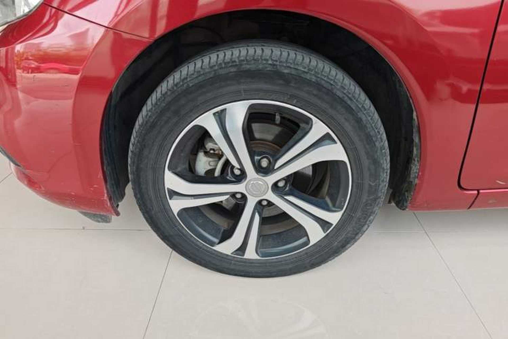 Used Nissan Tiida 2016 1.6L CVT Smart Drive Edition Left Front Wheel Hub