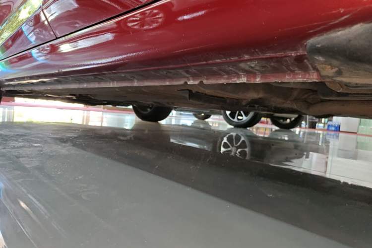 Used Nissan Tiida 2016 1.6L CVT Smart Drive Edition Left Side Sill