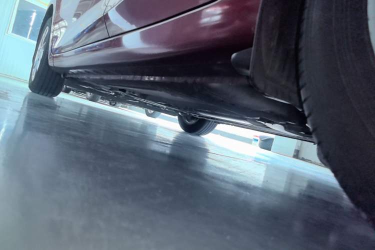 Used Nissan Tiida 2016 1.6L CVT Cool Dynamic Edition Left Side Sill