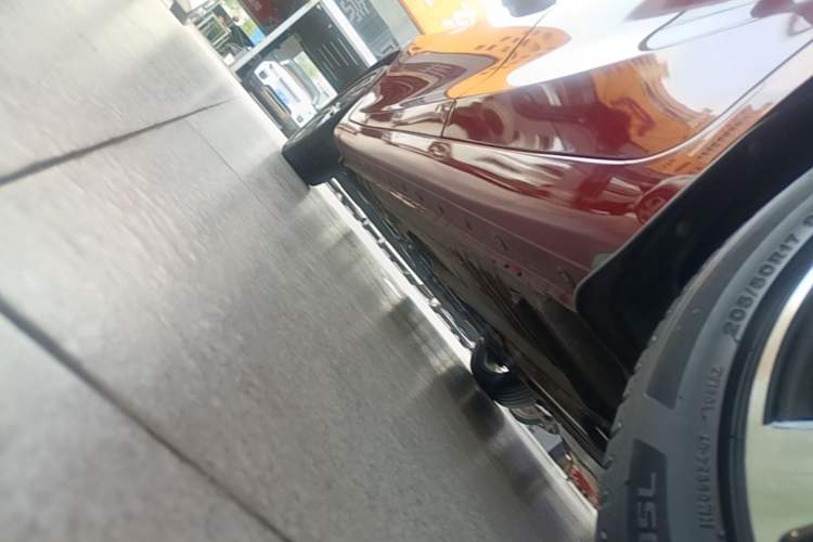 Used Nissan Tiida 2016 1.6L CVT ZhiZun Edition Left Side Sill