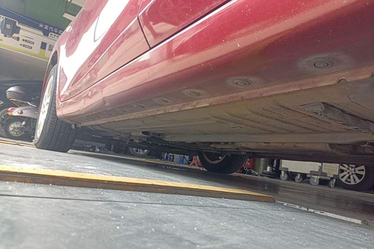 Used Nissan Tiida 2016 1.6L CVT Cool Dynamic Edition Left Side Sill