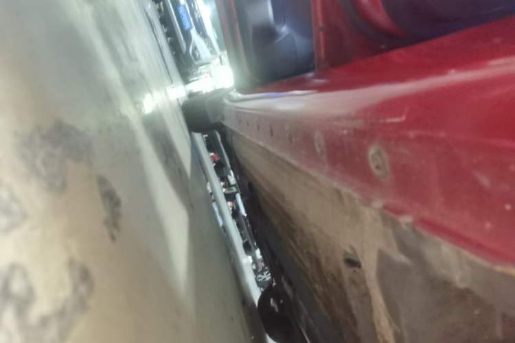 Used Nissan Tiida 2016 1.6L CVT Smart Drive Edition Left Side Sill