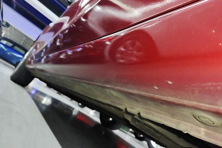 Used Nissan Tiida 2016 1.6L CVT Cool Dynamic Edition Left Side Sill