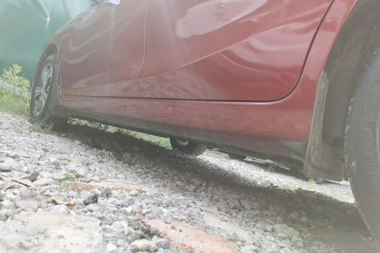 Used Nissan Tiida 2016 1.6L CVT Smart Drive Edition Left Side Sill