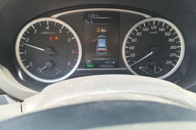 Used Nissan Tiida 2016 1.6L CVT Smart Drive Edition Odometer Close Up