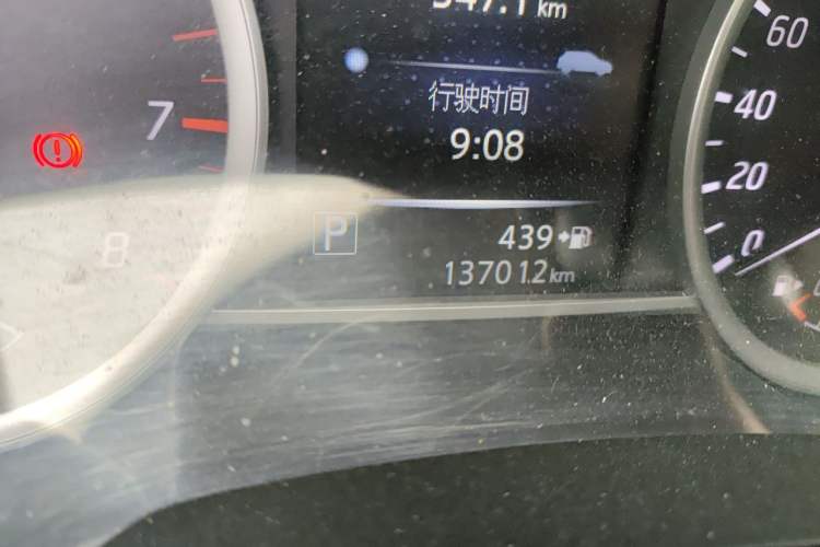 Used Nissan Tiida 2016 1.6L CVT Smart Drive Edition Odometer Close Up