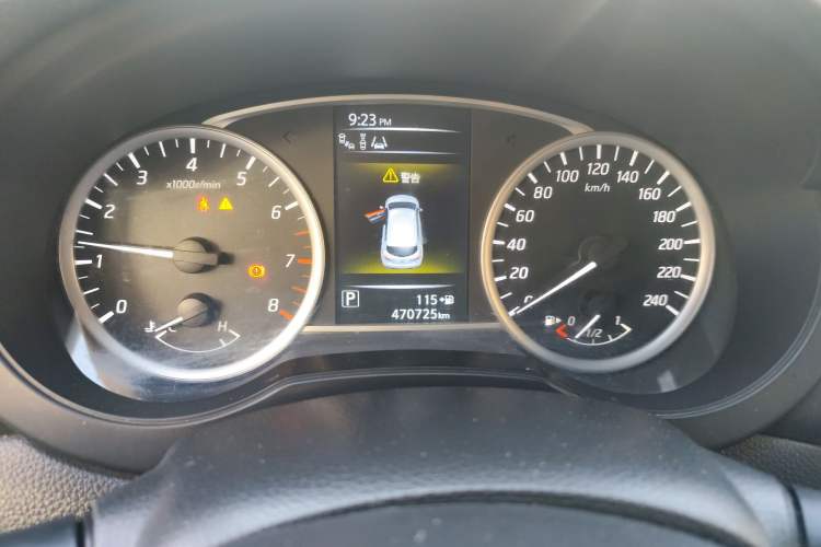 Used Nissan Tiida 2016 1.6L CVT Smart Drive Edition Odometer Close Up