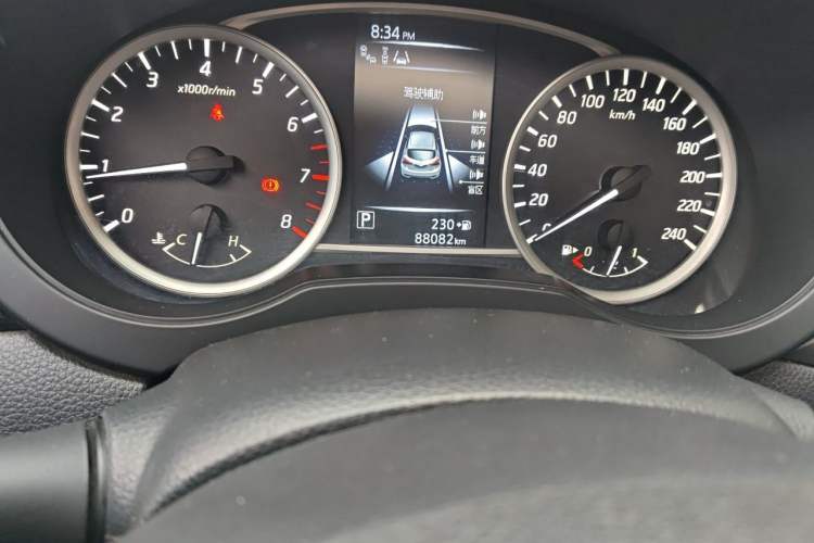 Used Nissan Tiida 2016 1.6L CVT Smart Drive Edition Odometer Close Up