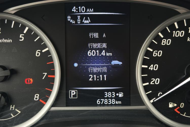 Used Nissan Tiida 2016 1.6L CVT Smart Drive Edition Odometer Close Up