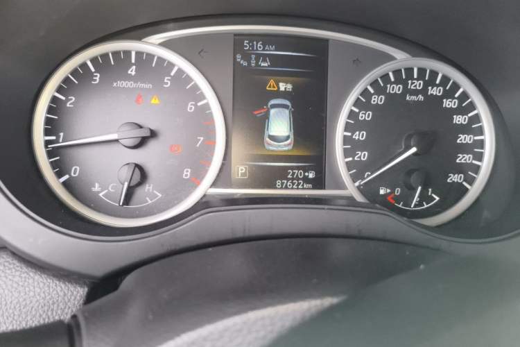 Used Nissan Tiida 2016 1.6L CVT Smart Drive Edition Odometer Close Up