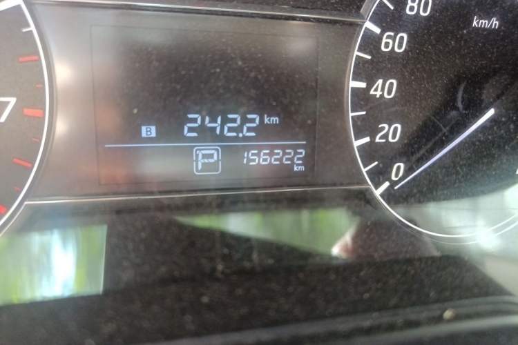 Used Nissan Tiida 2016 1.6L CVT Cool Dynamic Edition Odometer Close Up