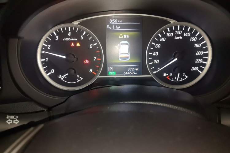 Used Nissan Tiida 2016 1.6L CVT Smart Drive Edition Odometer Close Up