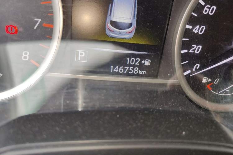 Used Nissan Tiida 2016 1.6L CVT Smart Drive Edition Odometer Close Up