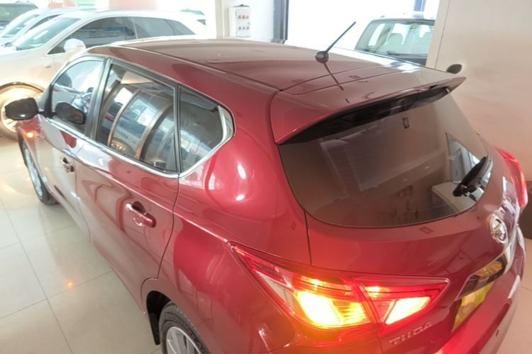 Used Nissan Tiida 2016 1.6L CVT Cool Dynamic Edition Rear Left 45 Deg