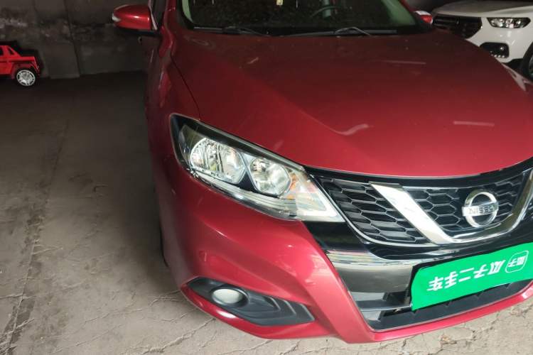 Used Nissan Tiida 2016 1.6L CVT Smart Drive Edition Right Front Headlight