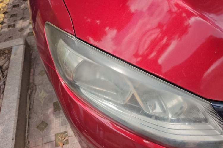 Used Nissan Tiida 2016 1.6L CVT Smart Drive Edition Right Front Headlight