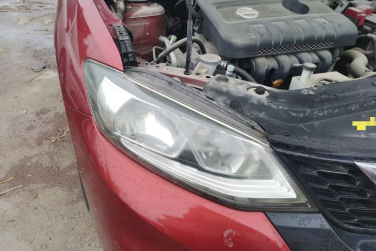 Used Nissan Tiida 2016 1.6L CVT Joyride Edition Right Front Headlight
