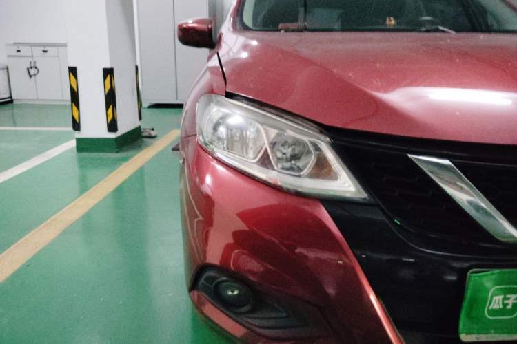 Used Nissan Tiida 2016 1.6L CVT Cool Dynamic Edition Right Front Headlight