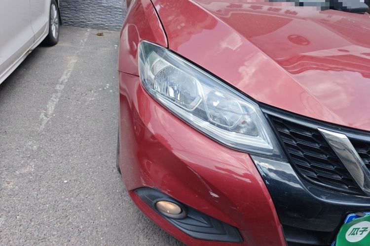 Used Nissan Tiida 2016 1.6L CVT Smart Drive Edition Right Front Headlight