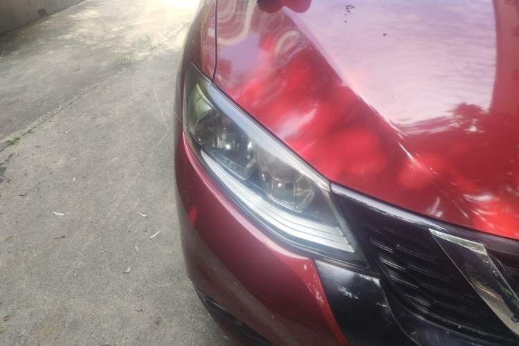 Used Nissan Tiida 2016 1.6L CVT Smart Drive Edition Right Front Headlight