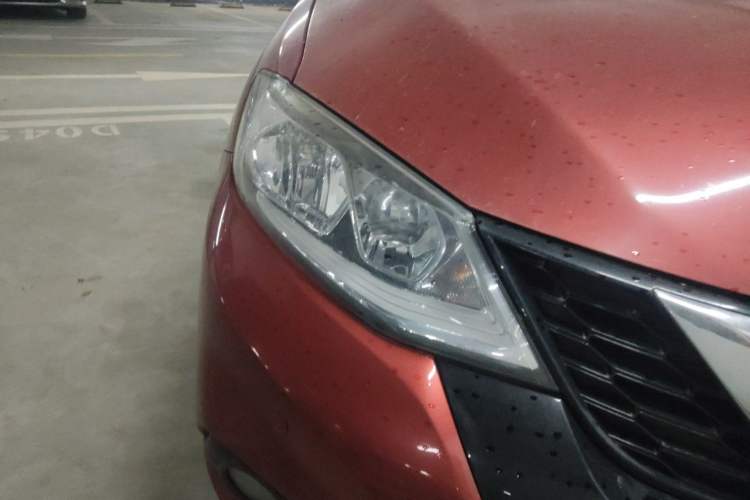 Used Nissan Tiida 2016 1.6L CVT Smart Drive Edition Right Front Headlight