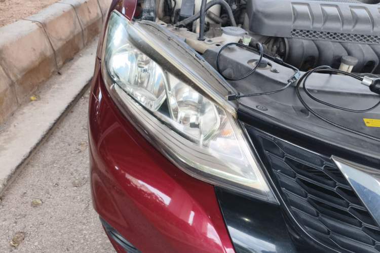 Used Nissan Tiida 2016 1.6L CVT Smart Drive Edition Right Front Headlight