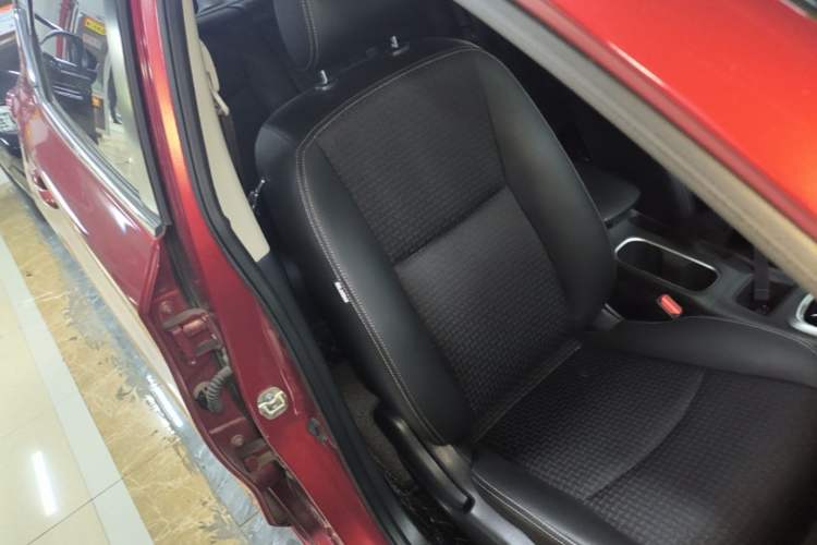 Used Nissan Tiida 2016 1.6L CVT Smart Drive Edition Right Front Seat