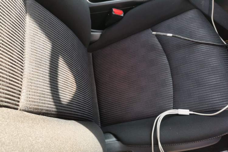 Used Nissan Tiida 2016 1.6L CVT Cool Dynamic Edition Right Front Seat