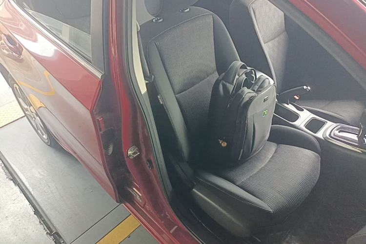 Used Nissan Tiida 2016 1.6L CVT Cool Dynamic Edition Right Front Seat