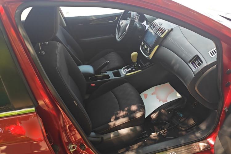 Used Nissan Tiida 2016 1.6L CVT Cool Dynamic Edition Right Front Seat