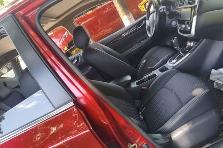 Used Nissan Tiida 2016 1.6L CVT Smart Drive Edition Right Front Seat