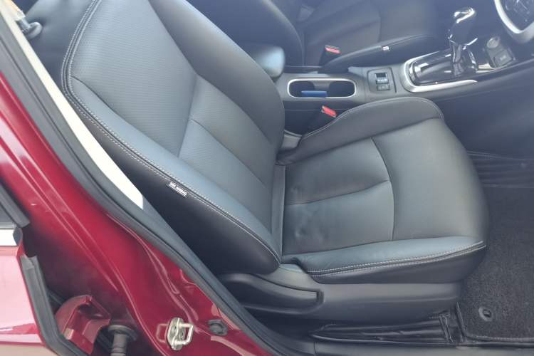 Used Nissan Tiida 2016 1.6L CVT ZhiZun Edition Right Front Seat