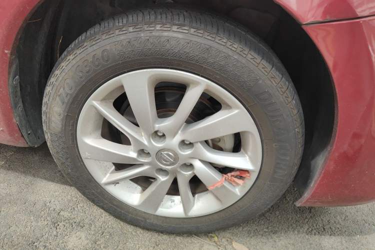 Used Nissan Tiida 2016 1.6L CVT Cool Dynamic Edition Right Front Wheel Hub