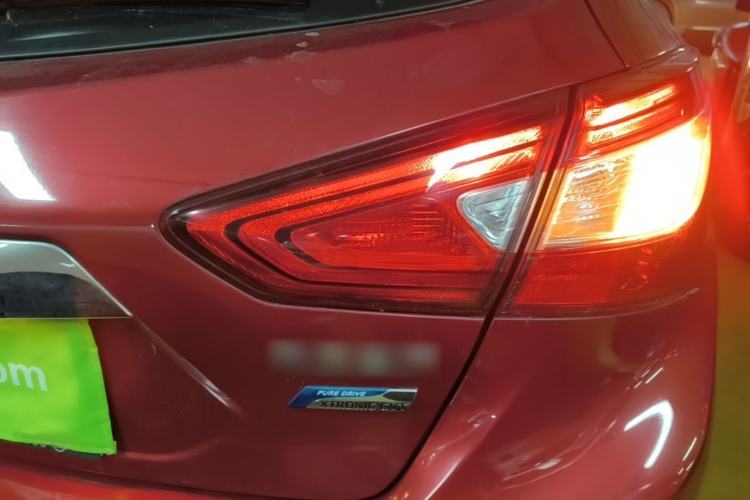 Used Nissan Tiida 2016 1.6L CVT Cool Dynamic Edition Right Rear Taillight